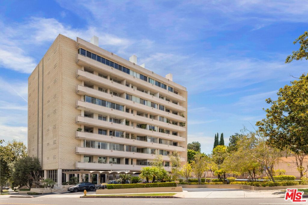 1333 S Beverly Glen Boulevard 405 Property Photo 19