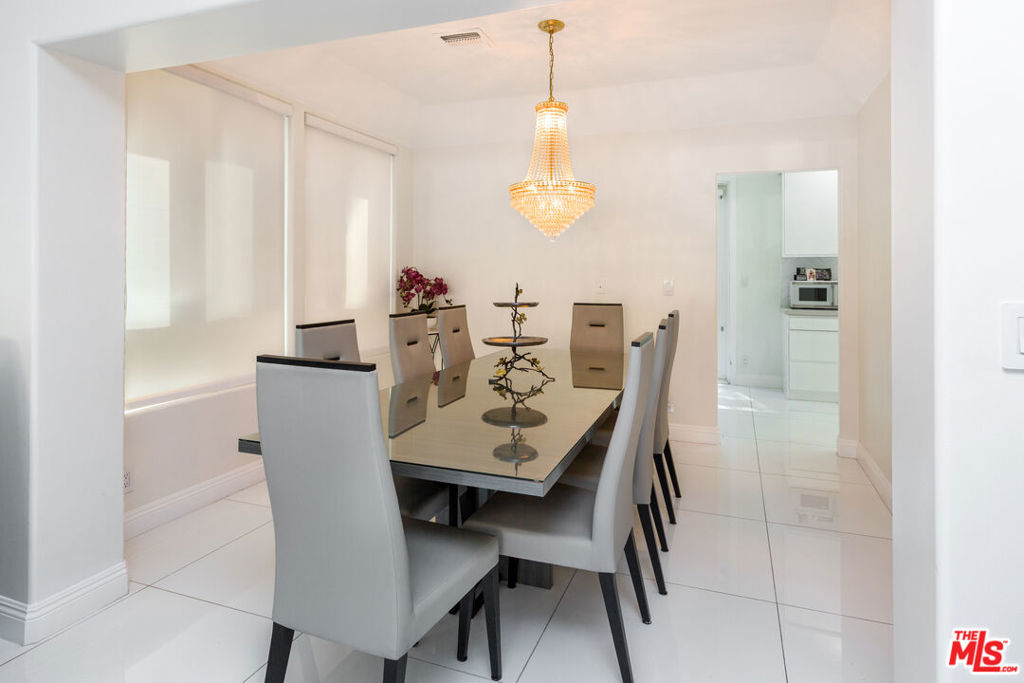 5711 Aura Property Photo 10