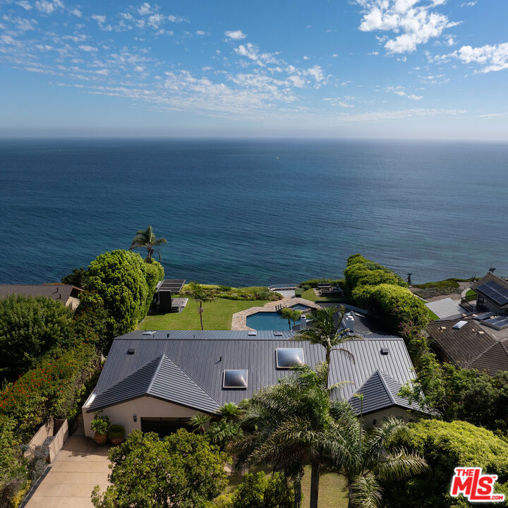 29020 Cliffside Drive Property Photo 1