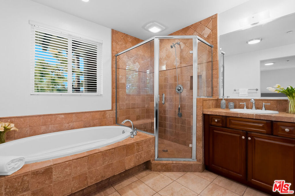 13031 Villosa Place 142 Property Photo 25