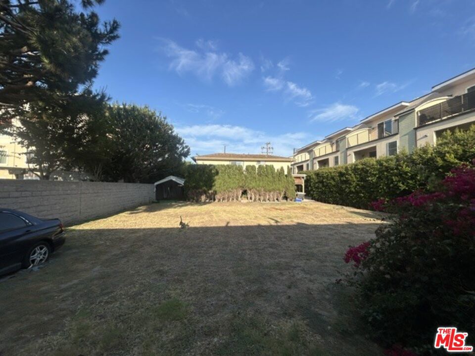 11835 Grevillea Avenue Property Photo 1
