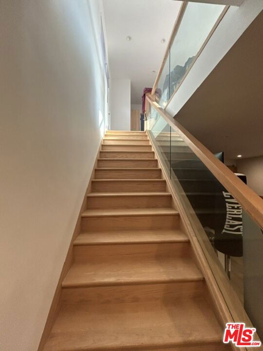 11835 Grevillea Avenue Property Photo 23