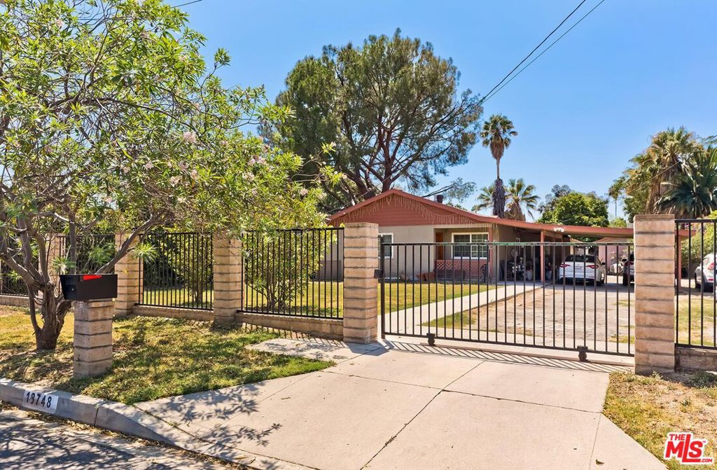18748 Lanark Street Property Photo 20