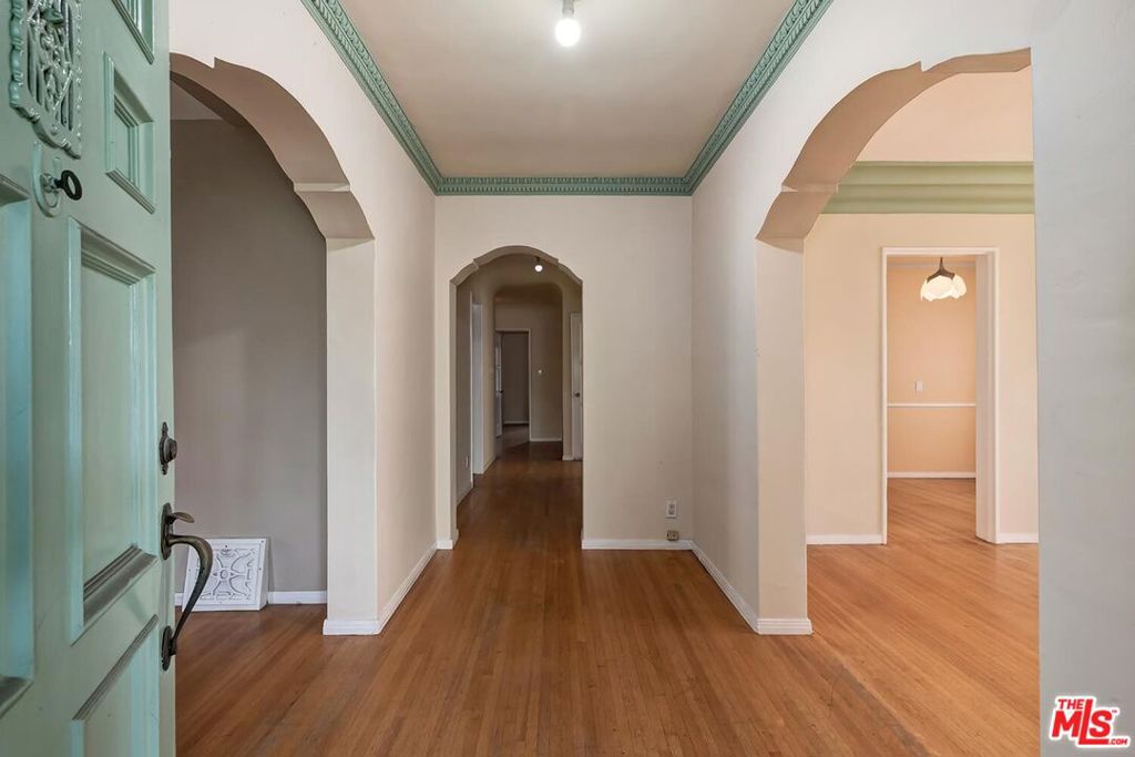 7932 Blackburn Avenue Property Photo 3