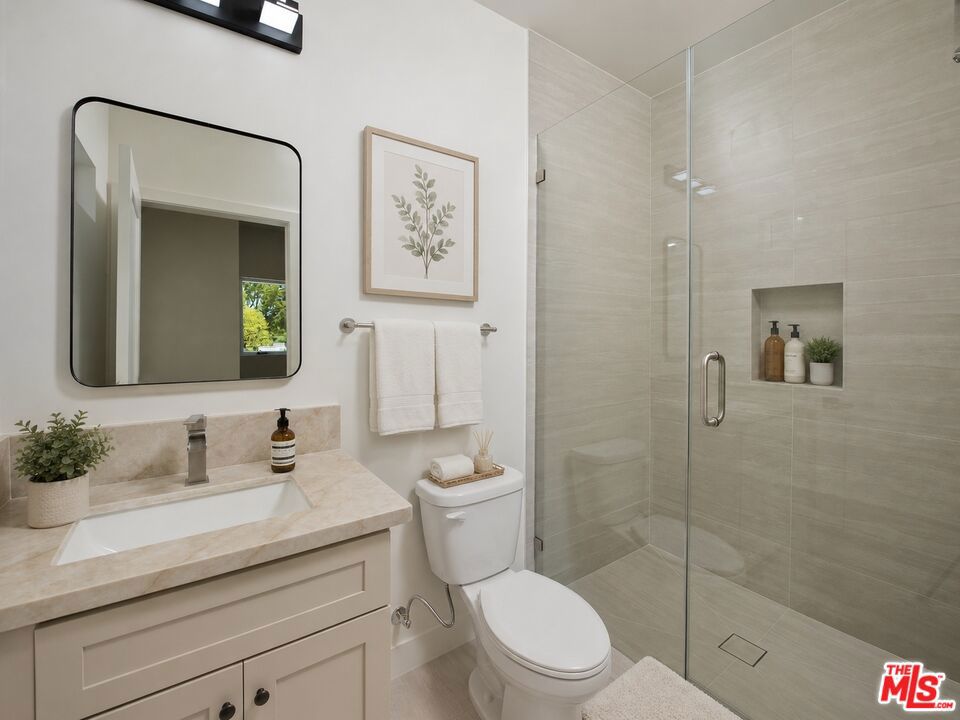 4942 Topanga Canyon Boulevard Property Photo 26