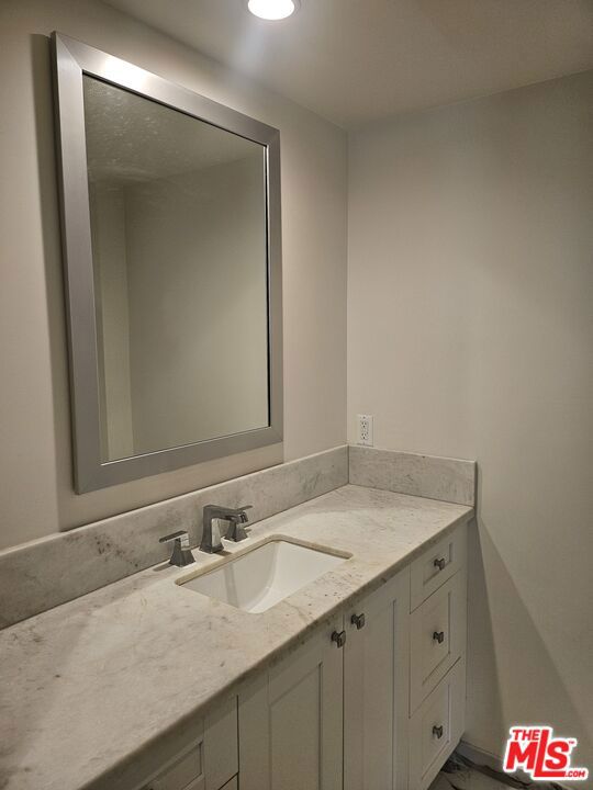 853 S Lucerne Boulevard 206 Property Photo 16