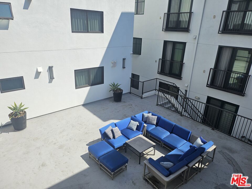 853 S Lucerne Boulevard 206 Property Photo 21