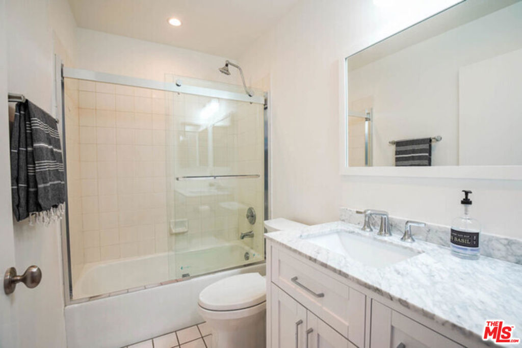 1240 S Corning Street 305 Property Photo 25