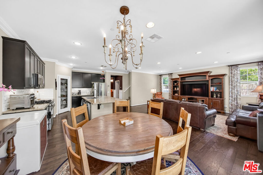 19860 Via Ott Property Photo 6