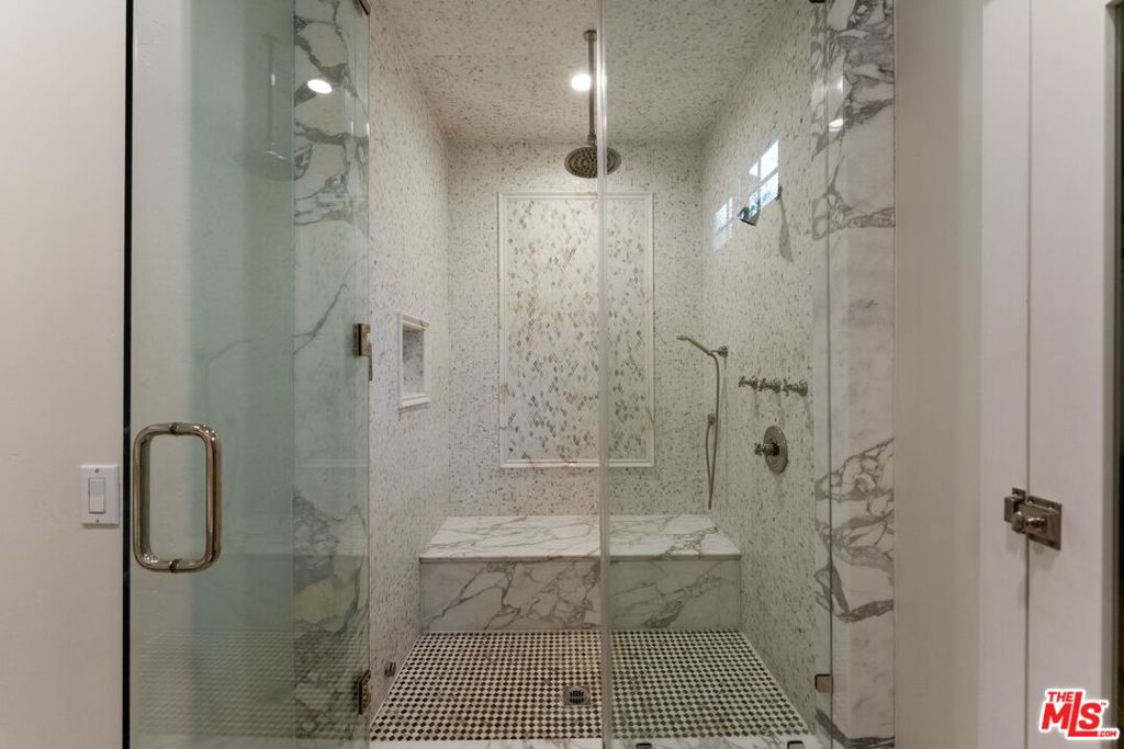 402 11th Street Property Photo 19