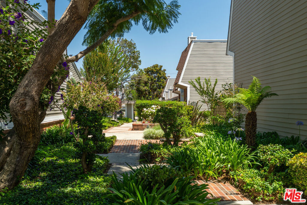 13011 Mindanao Way 4 Property Photo 27