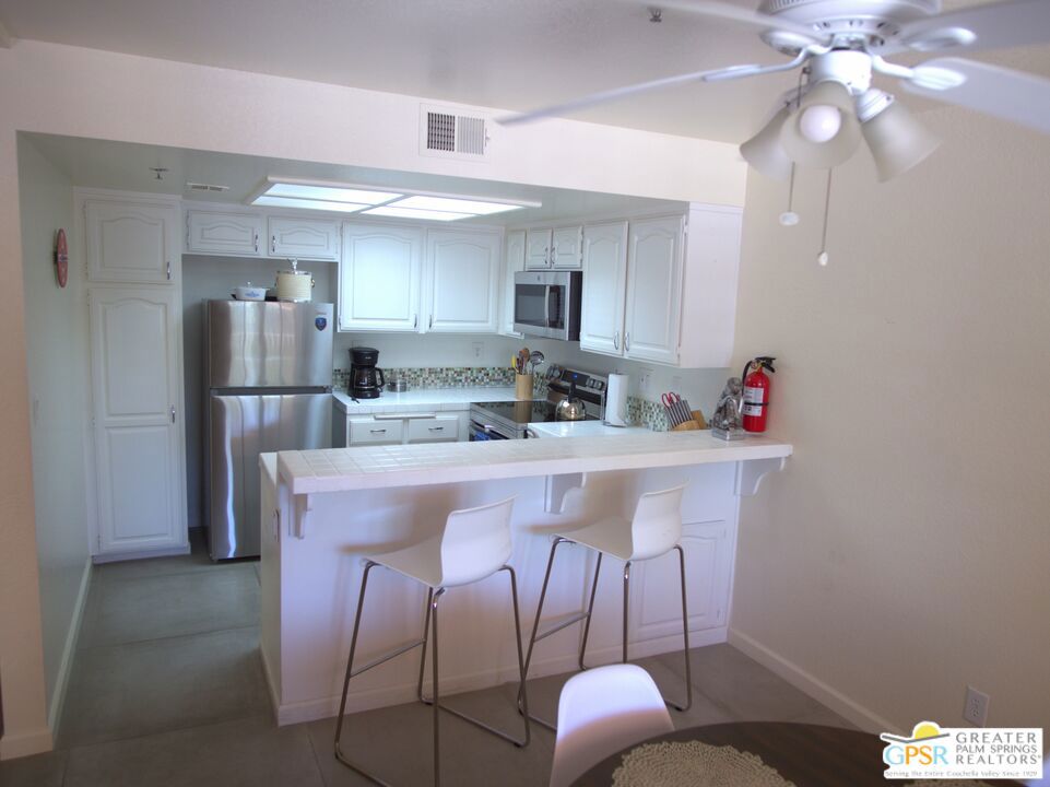500 E Amado Road 706 Property Photo 9