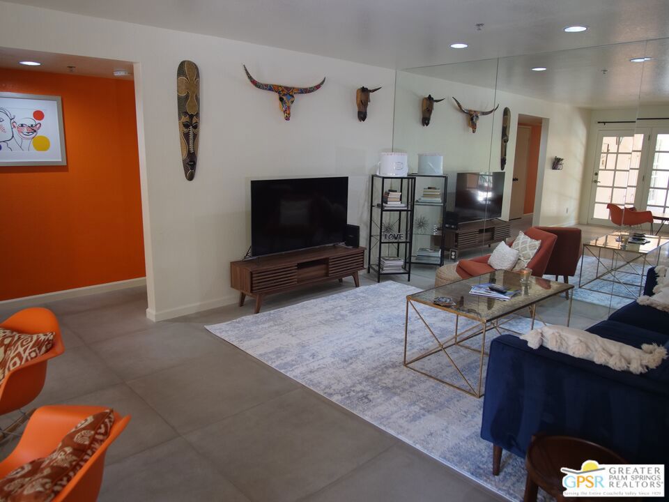 500 E Amado Road 706 Property Photo 10