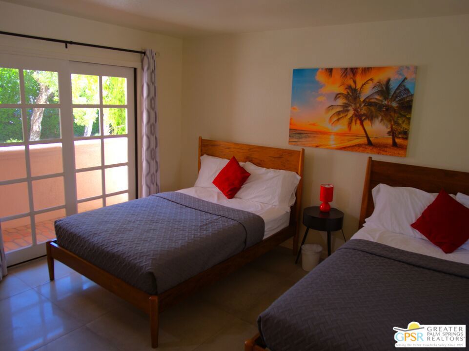 500 E Amado Road 706 Property Photo 14