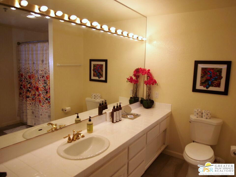 500 E Amado Road 706 Property Photo 15