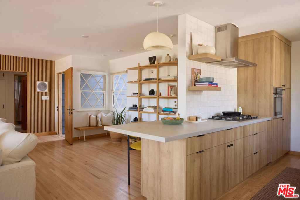 11046 Charnock Road Property Photo 7