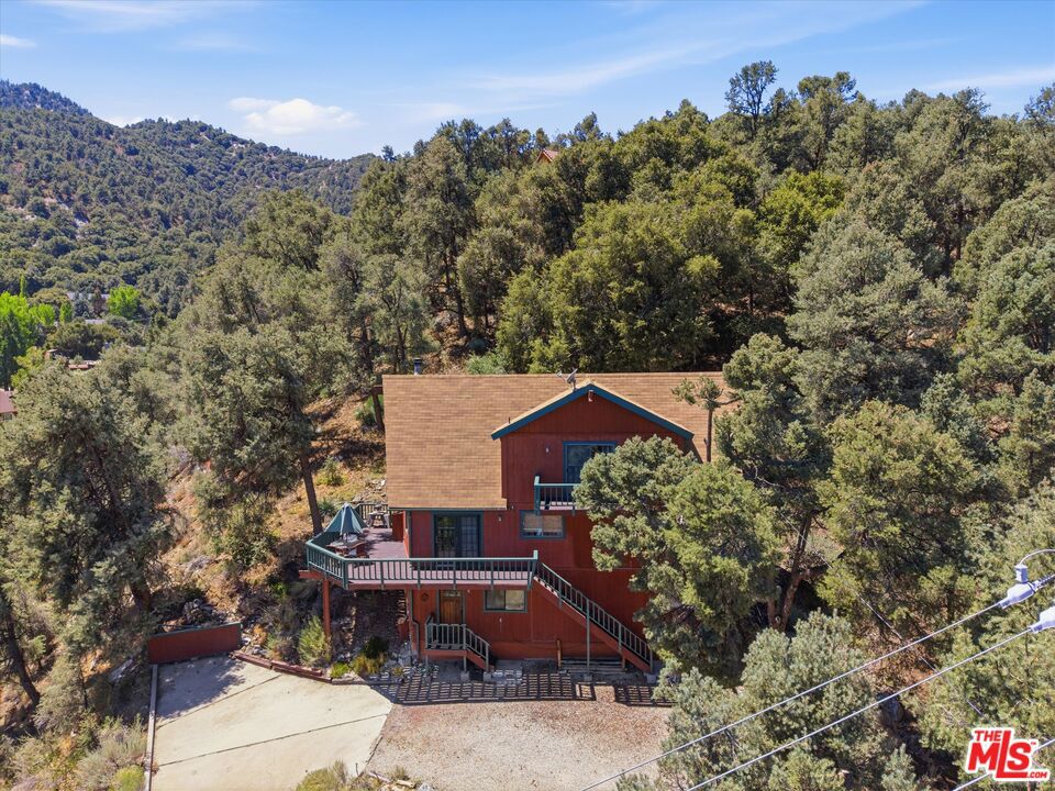 14404 Voltaire Drive Property Photo 3