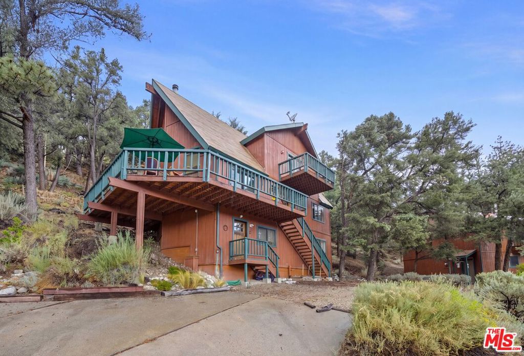 14404 Voltaire Drive Property Photo 4