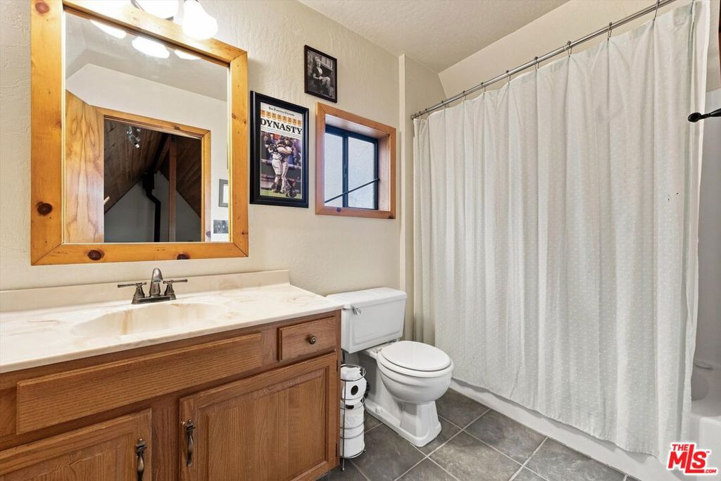 14404 Voltaire Drive Property Photo 19