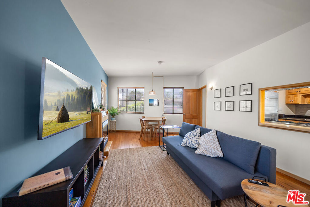 3121 W 3rd Street Property Photo 25