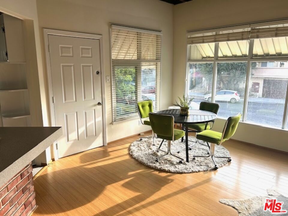 5262 N Willowcrest Avenue Property Photo 55