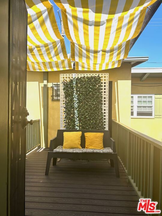 5262 N Willowcrest Avenue Property Photo 69