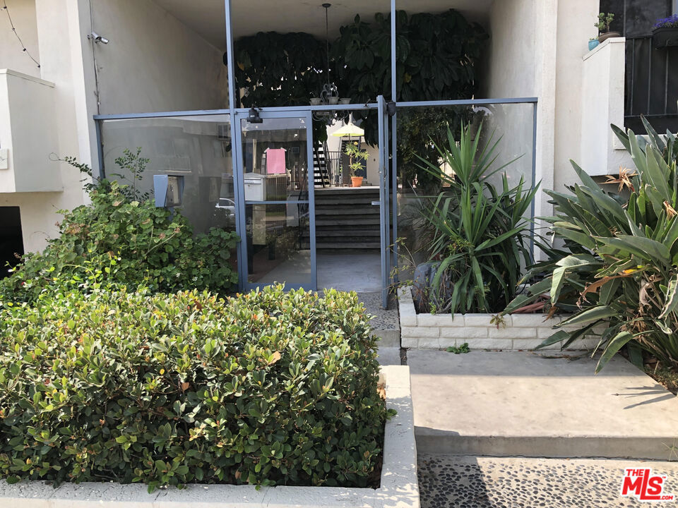 18600 Burbank Boulevard 107 Property Photo 1