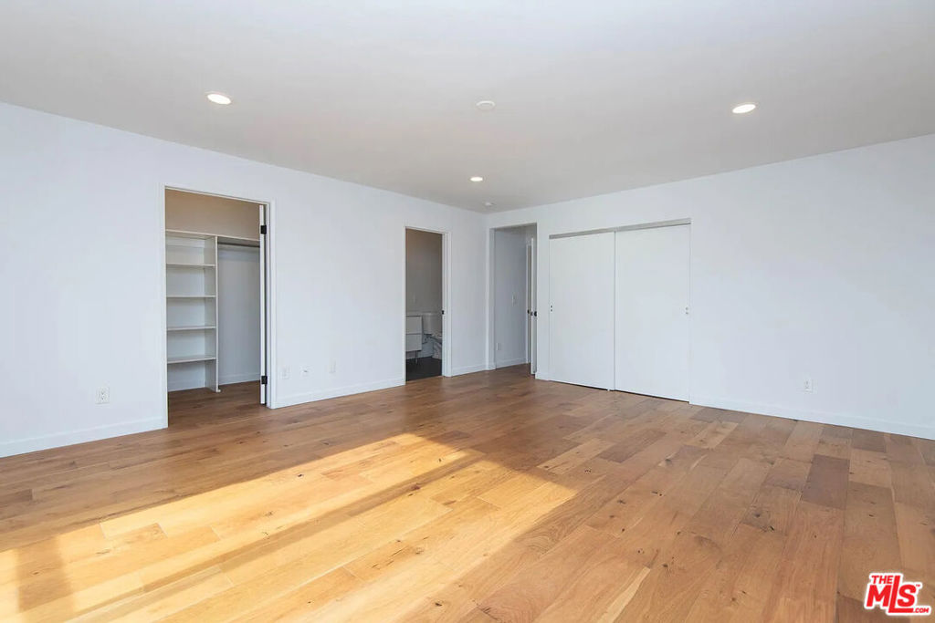 3933 Marathon Street 105b Property Photo 4