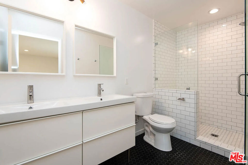 3933 Marathon Street 105b Property Photo 5