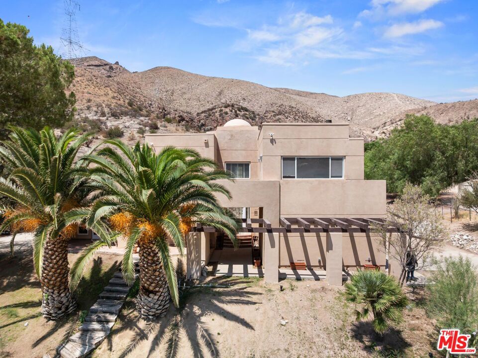 5255 Soledad Canyon Road Property Photo 1