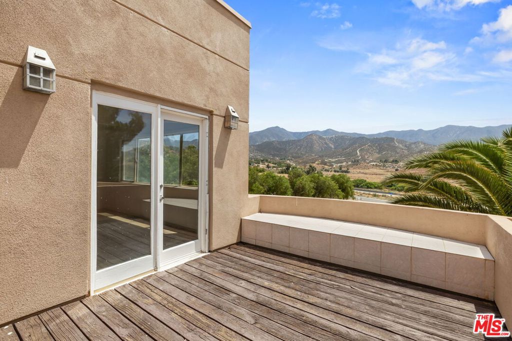 5255 Soledad Canyon Road Property Photo 21