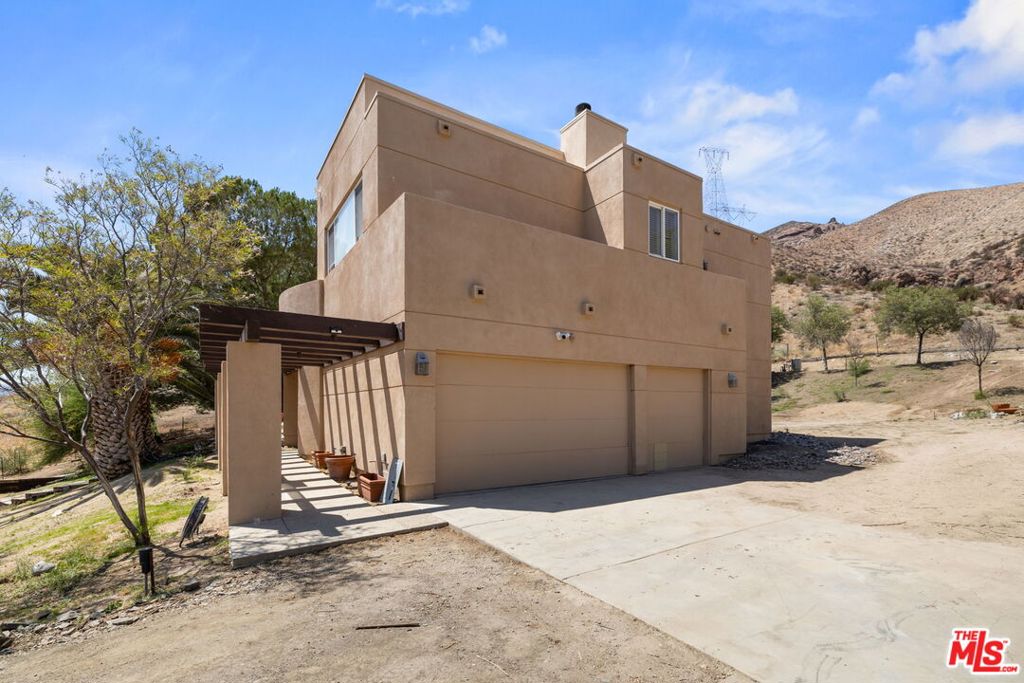 5255 Soledad Canyon Road Property Photo 26