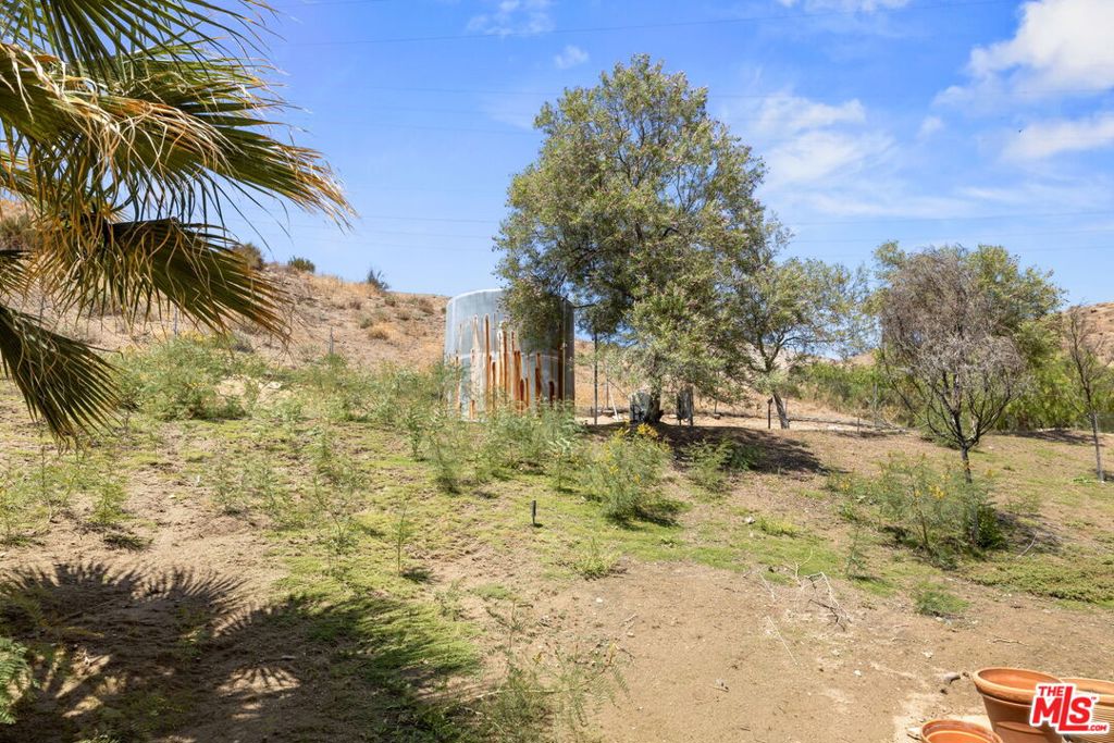 5255 Soledad Canyon Road Property Photo 28
