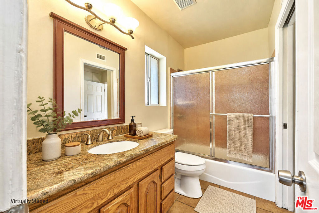 1436 W Valencia Drive Property Photo 24