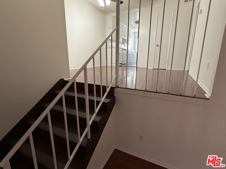 18444 Collins Street 4 Property Photo 6