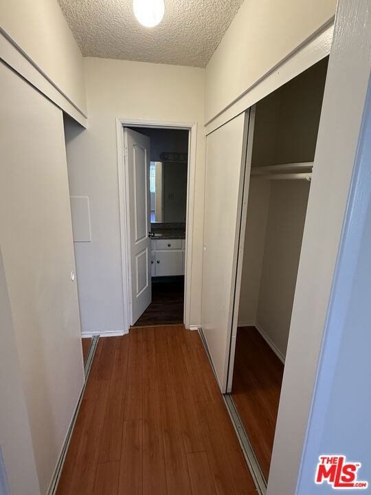 18444 Collins Street 4 Property Photo 8
