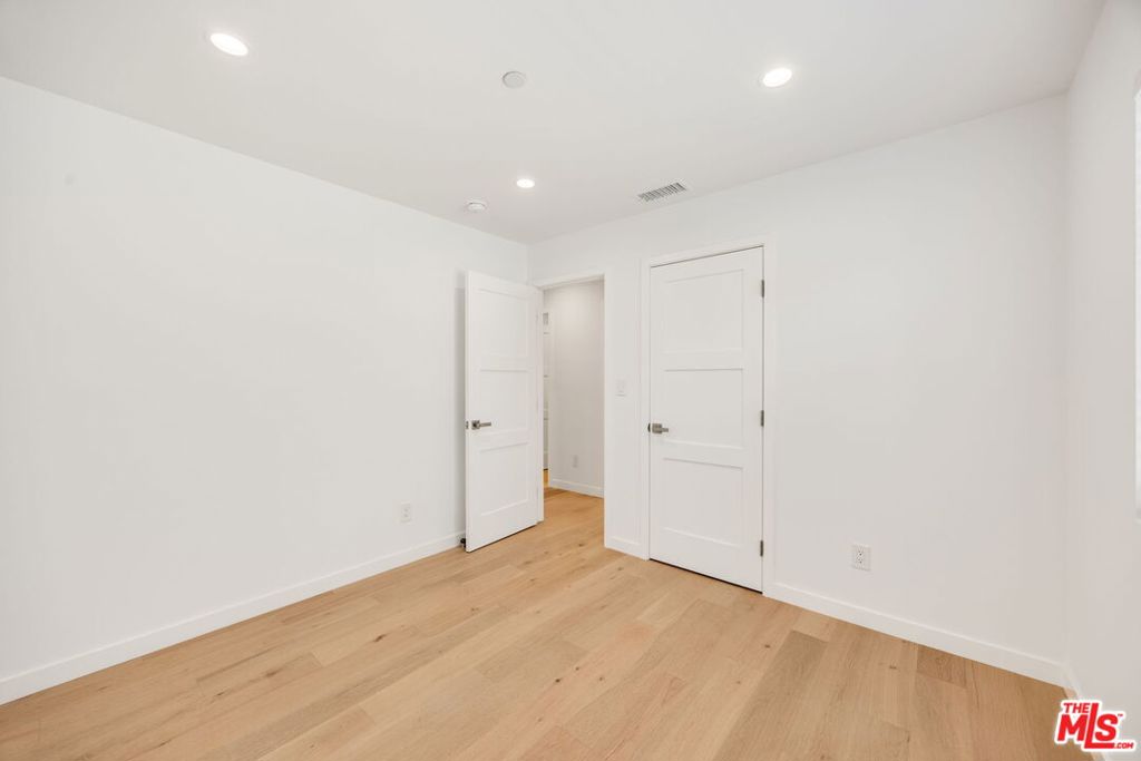 7933 Zelzah Avenue Property Photo 25