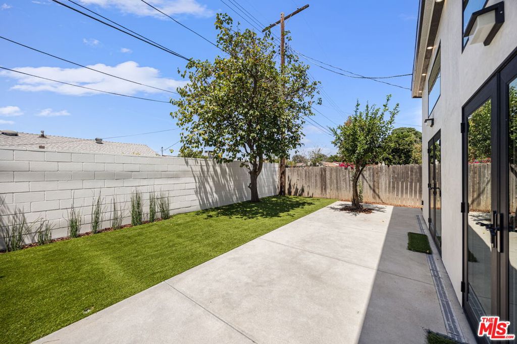 7933 Zelzah Avenue Property Photo 27