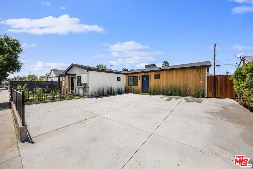 7933 Zelzah Avenue Property Photo 33