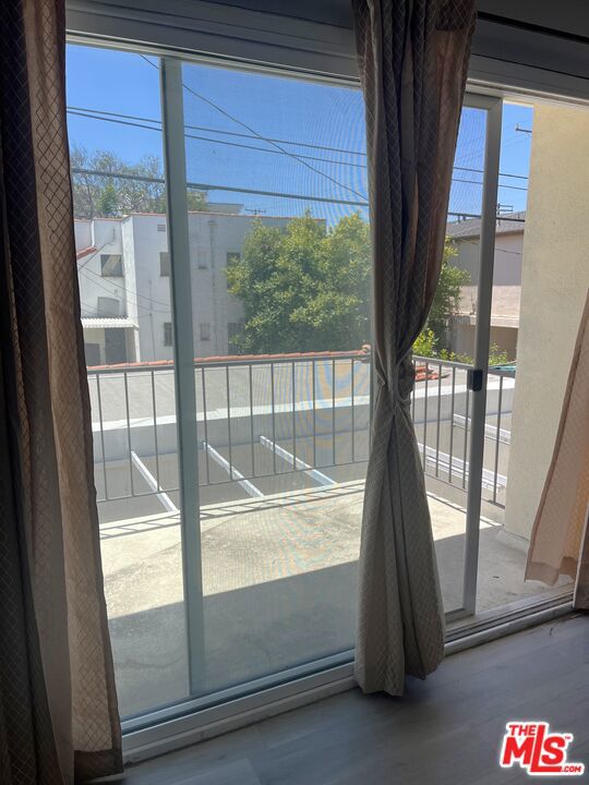 905 S Bedford Street 5 Property Photo 10