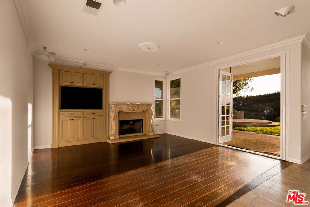 3469 Cordova Drive Property Photo 13