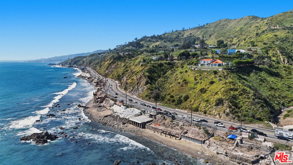 19922 Pacific Coast Highway Property Photo 9