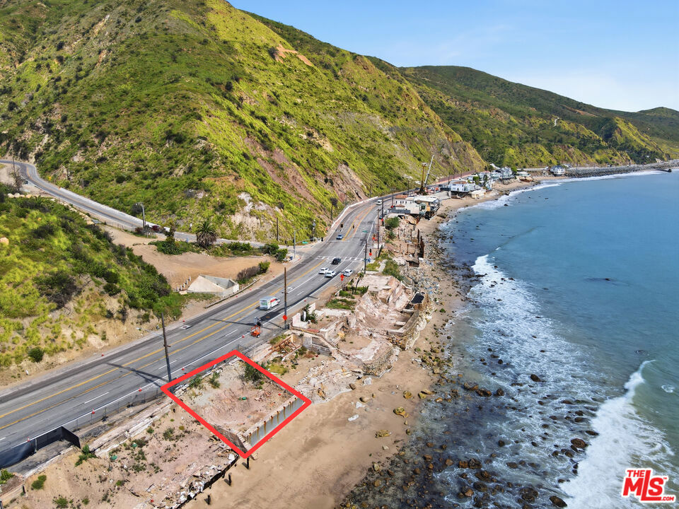 19922 Pacific Coast Highway Property Photo 11