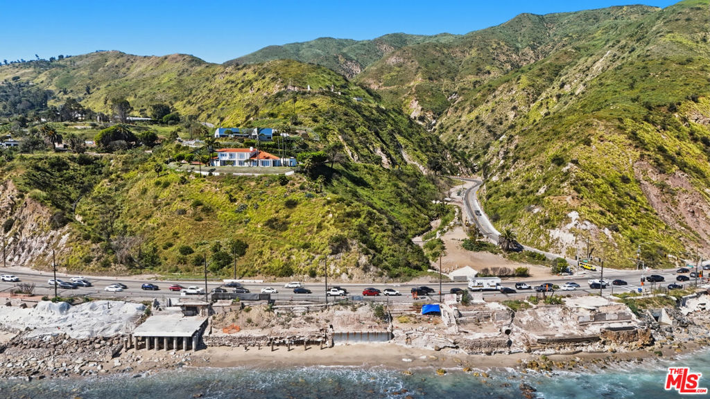 19922 Pacific Coast Highway Property Photo 15