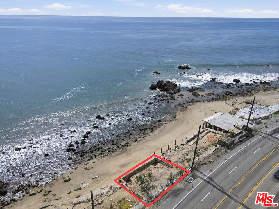 19922 Pacific Coast Highway Property Photo 24