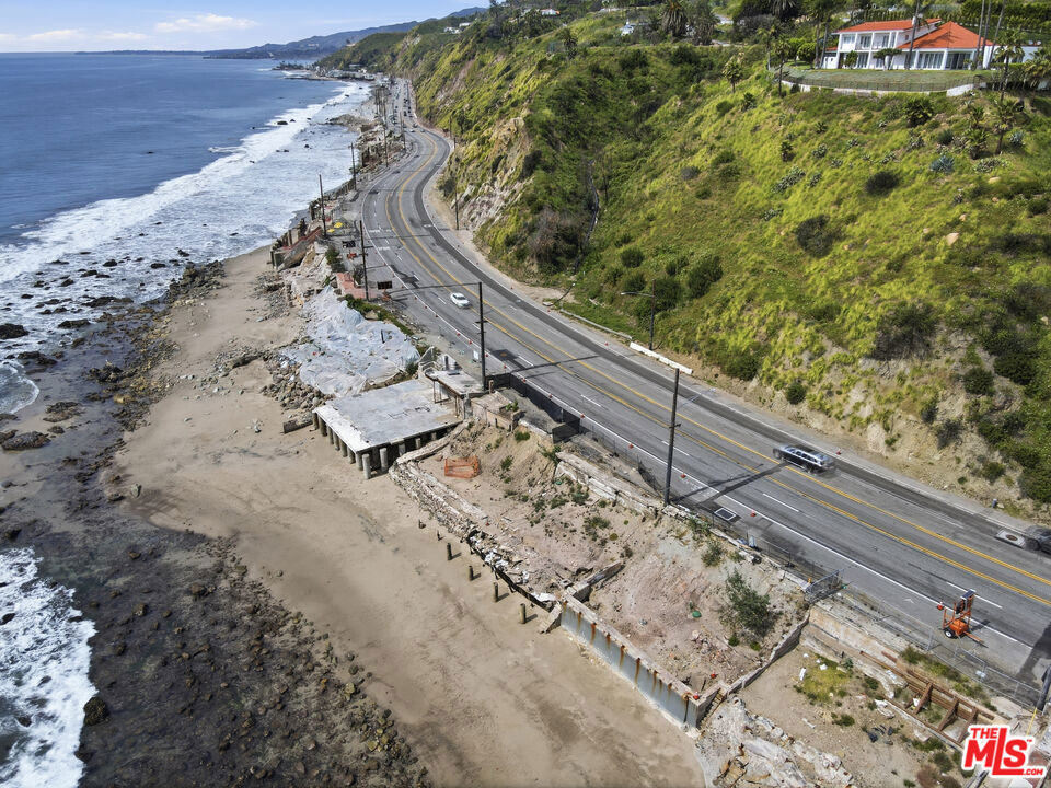 19922 Pacific Coast Highway Property Photo 25