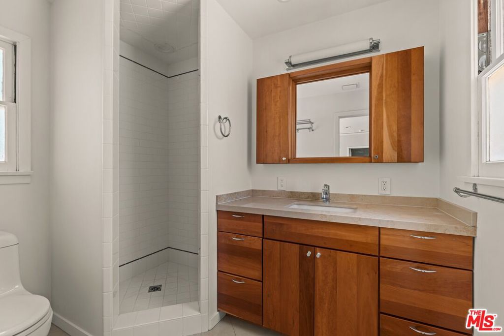 1748 Stanton Avenue Property Photo 12