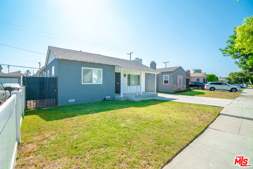 1410 N Willow Avenue Property Photo 3