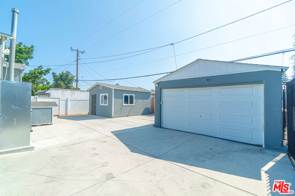 1410 N Willow Avenue Property Photo 17