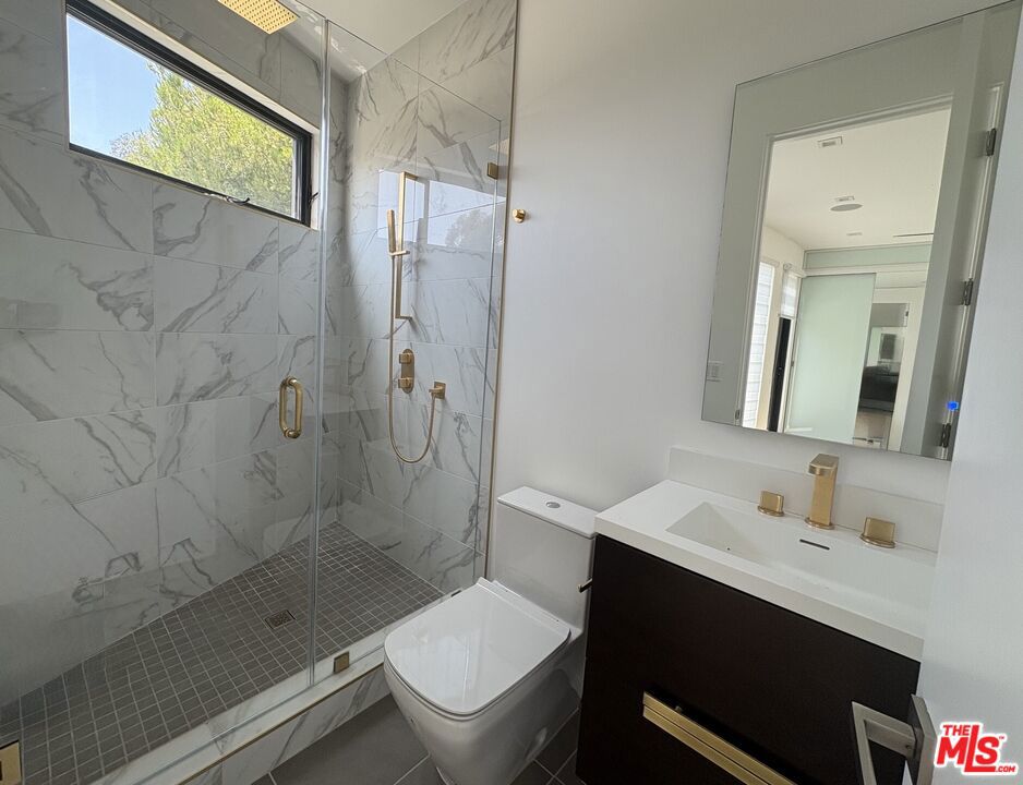 4338 Huntley Avenue Property Photo 23
